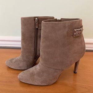 Jessica Simpson Suede Beige Stiletto boots